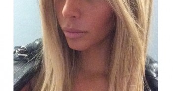 Kim Kardashian devient blonde et danse pour Kanye West Kim Kardashian devient blonde et danse pour Kanye West