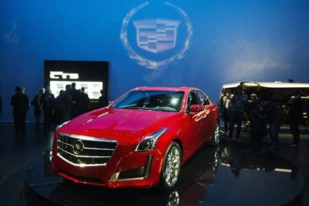 General Motors présentera en 2016 sa première voiture capable de communiquer avec d'autres véhicules