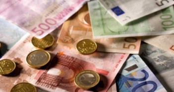 Céder PEL à sa famille : modalités et procédure banque en ligne sur internet