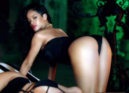 Rihanna : son corps nu dévoilé