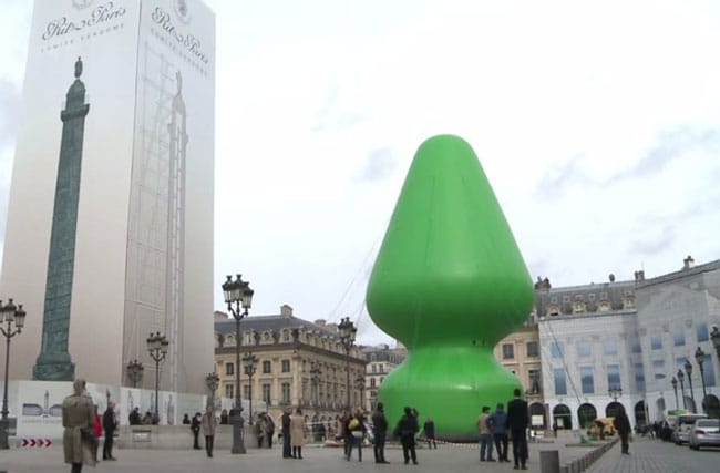 La Place Vendôme accueille une sculpture de McCarthy