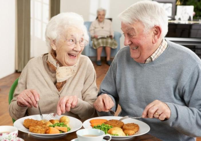 Consommer des proteines apres 65 ans est crucial pour la sante