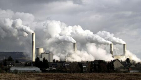 Pollution de l-air 10-pour-cent-de deces et 225 milliards de dollars a l-economie mondiale