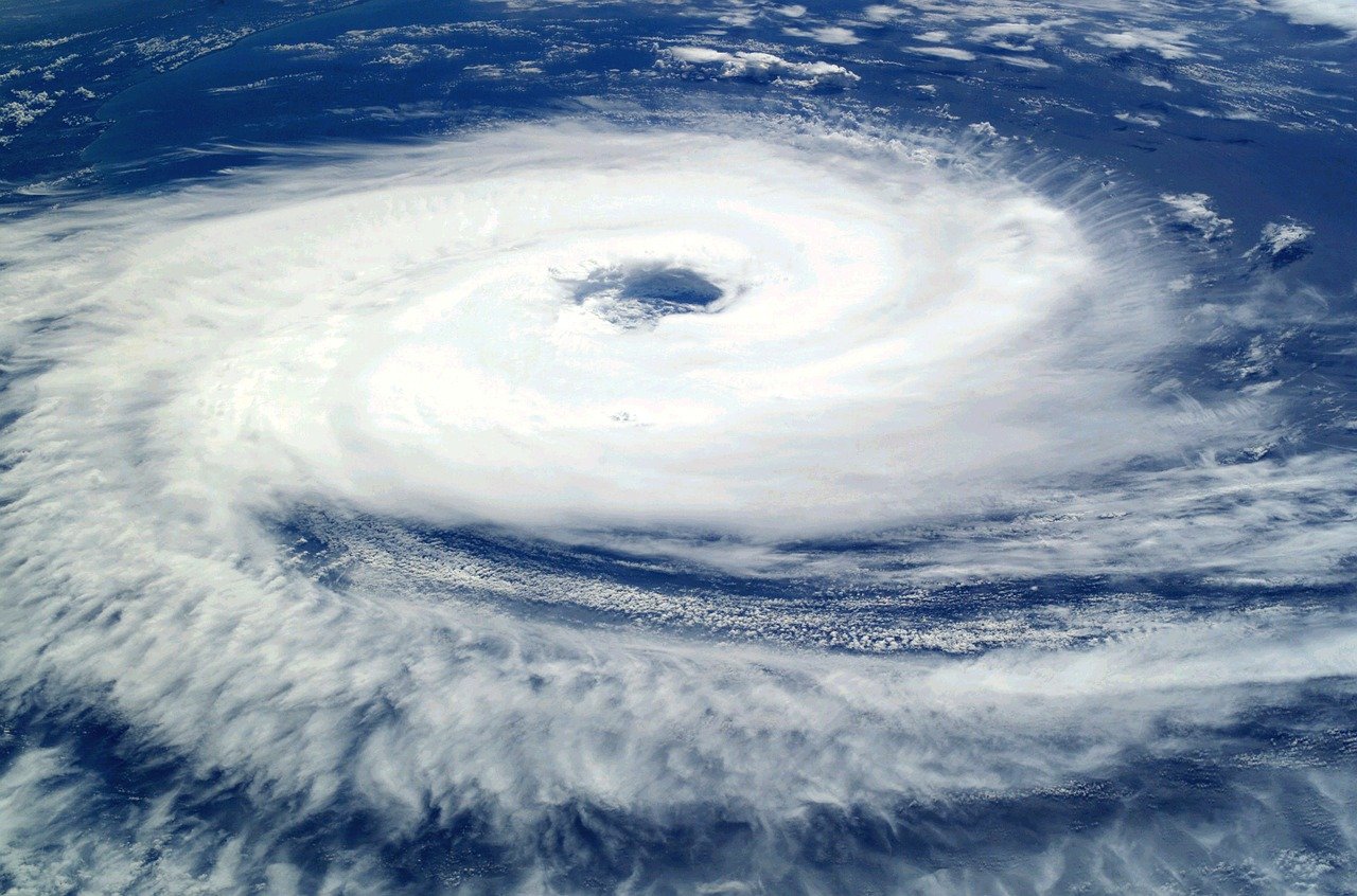 Quand et où les ouragans se produisent-ils ?