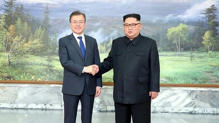 two korean president, kim jong un and moon jea in