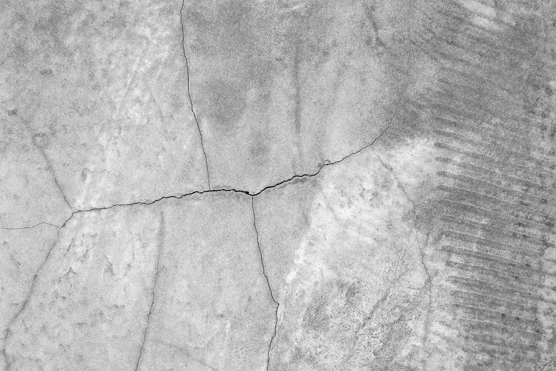 béton craquelé et fissuré - maladie du béton