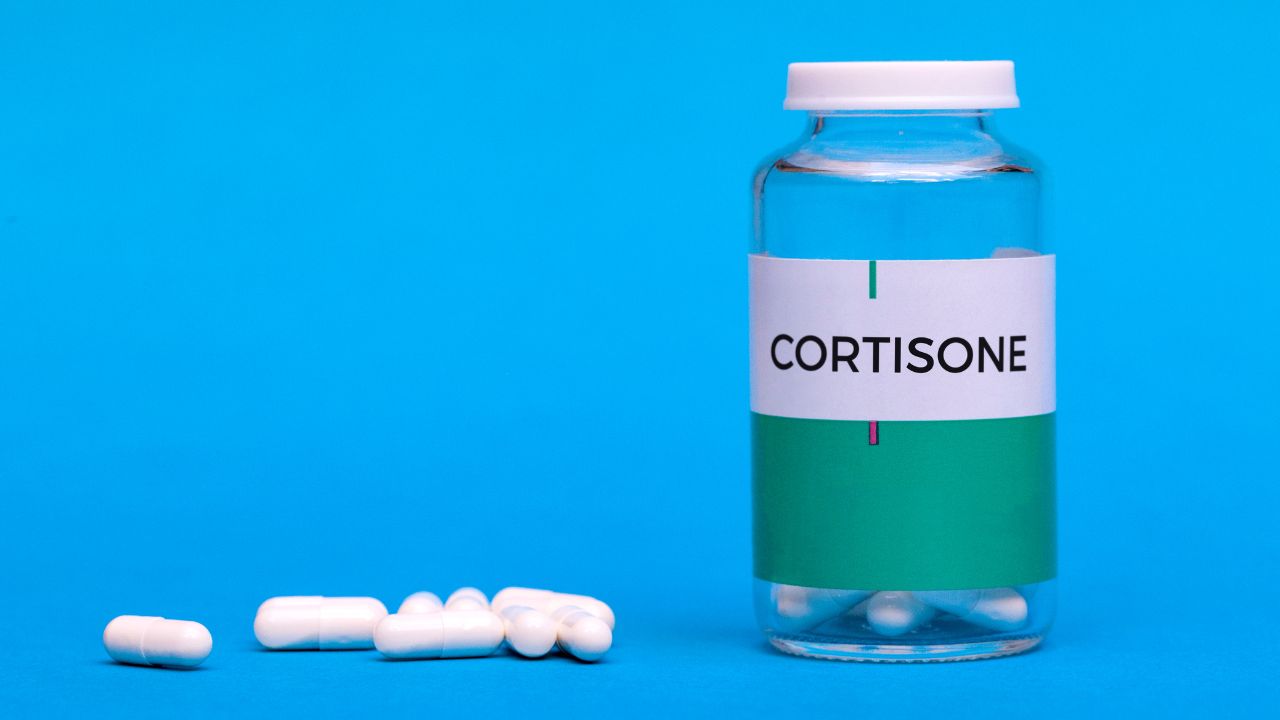 Combien de temps la cortisone reste dans le corps