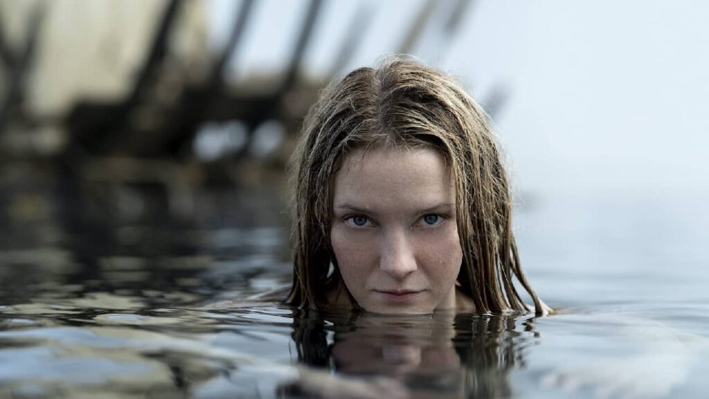 Morfydd Clark in lord of the rings (1)