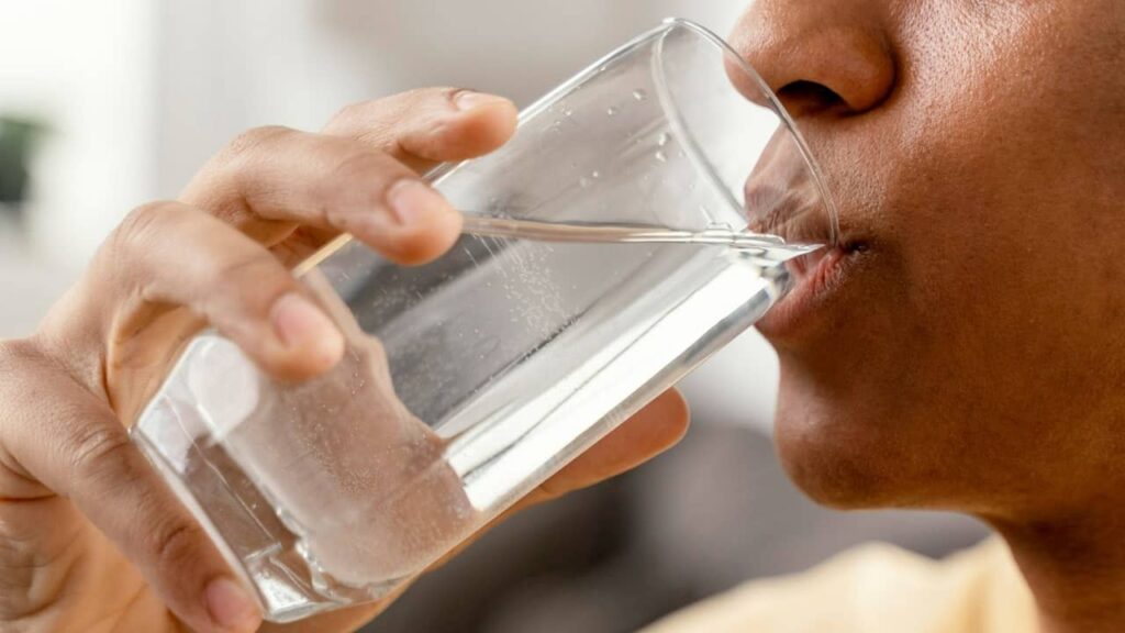 boire de l'eau hydratation (1)