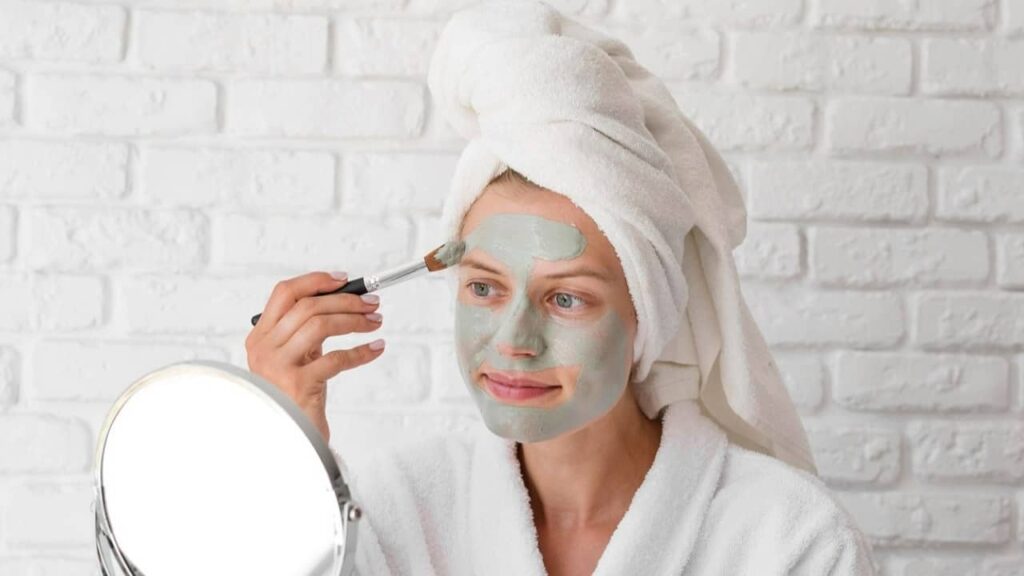 application masque visage soin (1)
