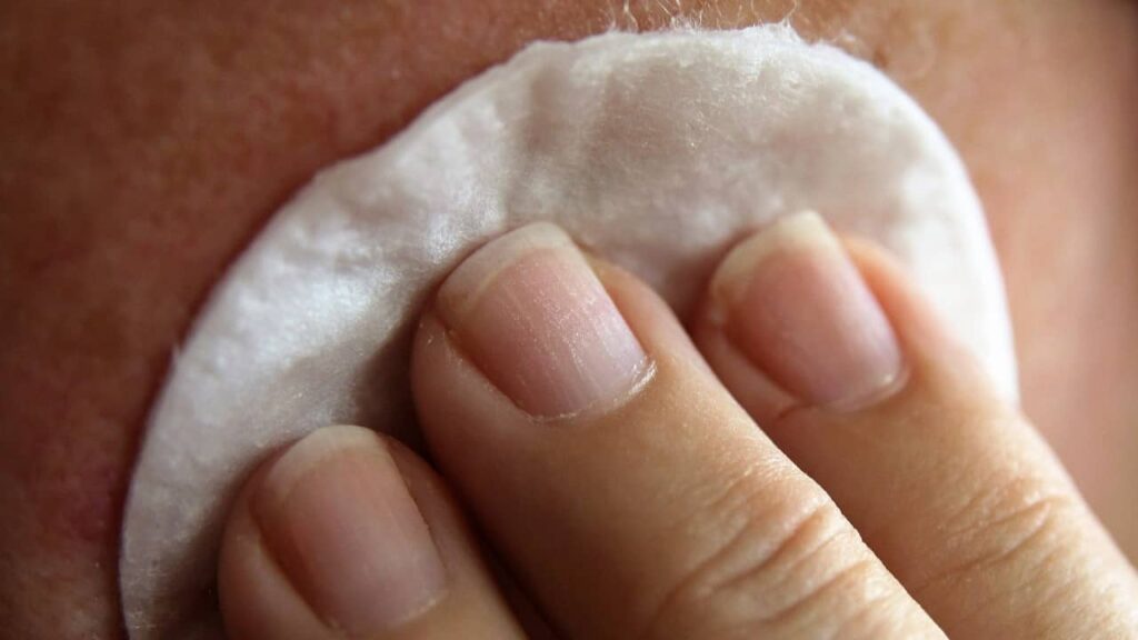 nettoyage avant le masque pour le visage (1)