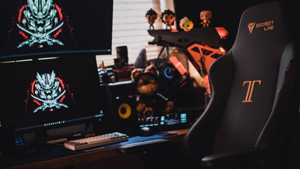 streamer-jeux-vidéo-bureau