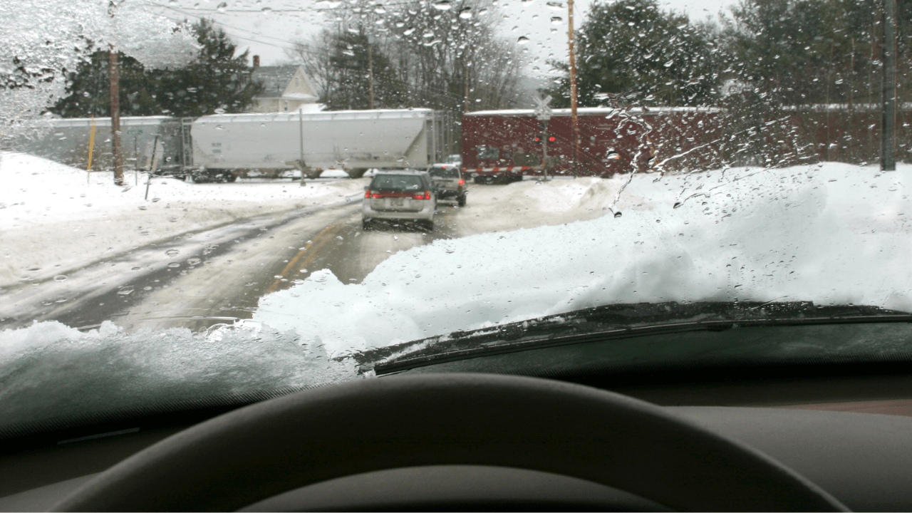 Conduite hivernale : voici 6 conseils pour rouler en toute sécurité !