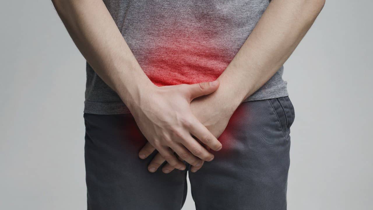 Incontinence urinaire légère chez l'homme : causes et solutions