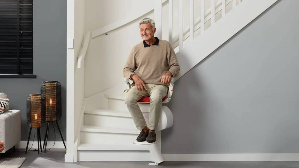 Quel est le prix d'un monte-escalier ? Le budget à prévoir !