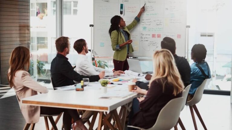 Agence de communication : définition, rôle et missions