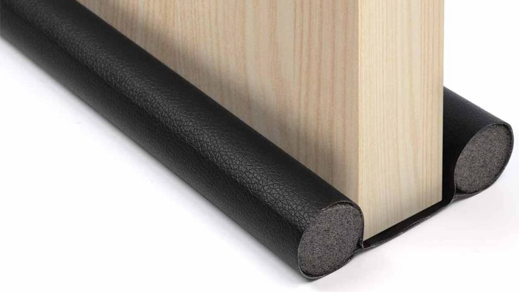 astuce-isolation-bas-de-porte-boudin (1)