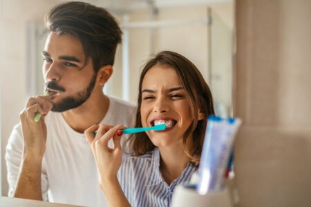 Évitez ces erreurs courantes en vous brossant les dents