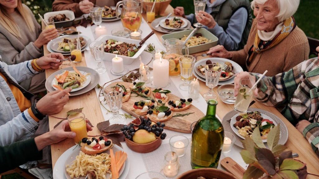 réunion-familiale-repas (1)