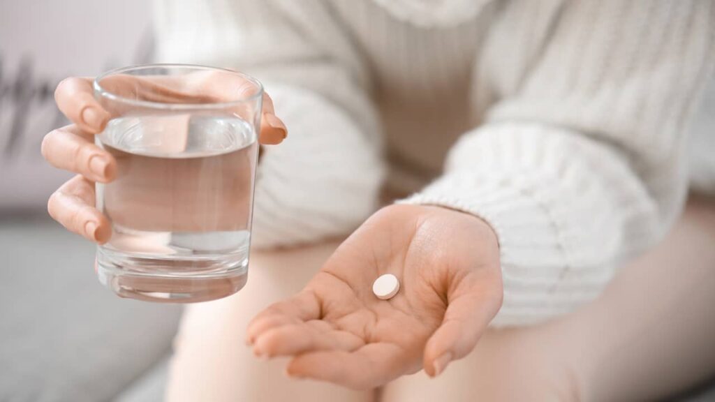 pilule verre eau