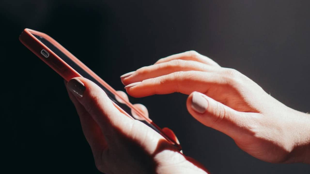 smartphone-et-mémoire (1)