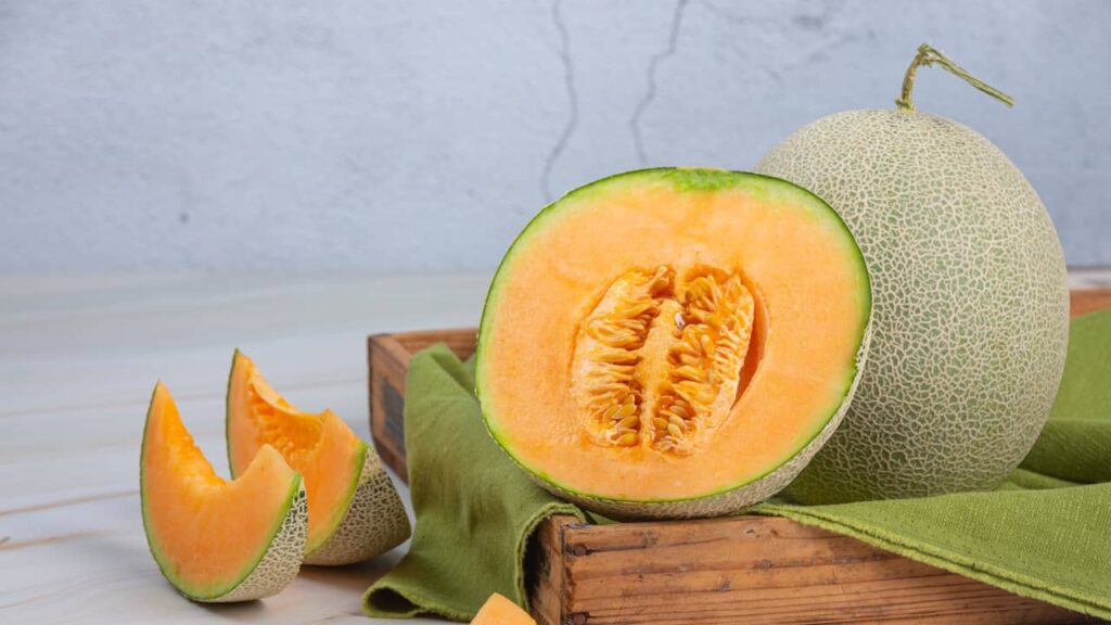 melon entier découpé