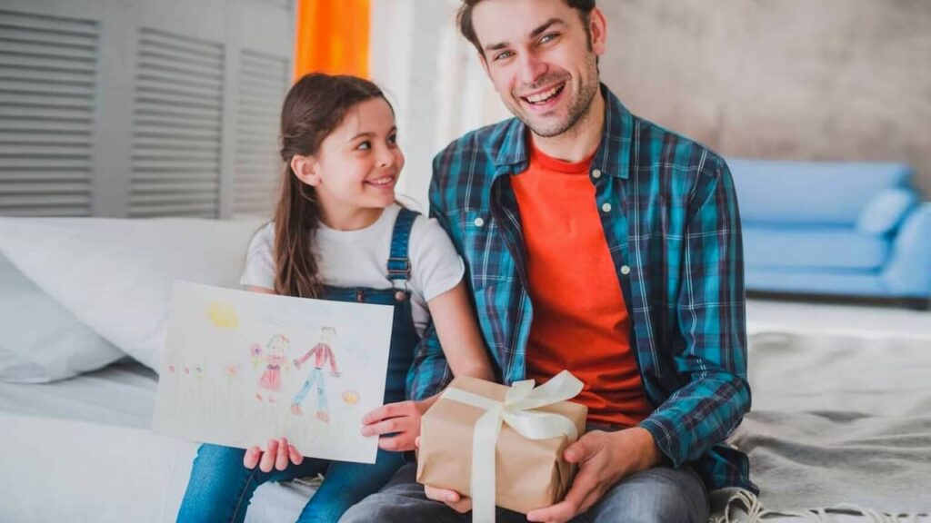 Le top des cadeaux personnalisés pour dire "je t’aime papa" autrement