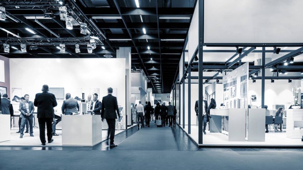 Offrir des stylos personnalisés en salon pro : stratégie gagnante en 2025