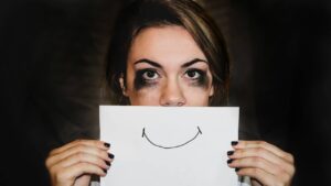 stress-anxiété-et-surcharge-mental-façade (1)