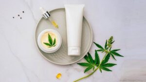 CBD : la potion magique des urbains pressés ou juste un mirage vert ?