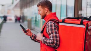 Le réseau de coursiers du service logistique : un levier pour le développement commercial