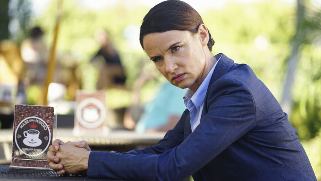 Juliette-Lewis-Secret-and-Lies