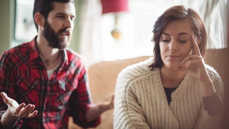Les phrases préférées des manipulateurs : voici les mots qui vous font douter de vous
