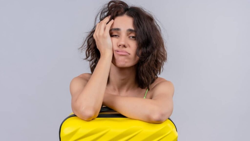 Les vacances sont-elles devenues une source de stress ? Stress après les vacances femme valise (1)