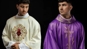 Acheter une chasuble liturgique en ligne : conseils pour un achat intelligent