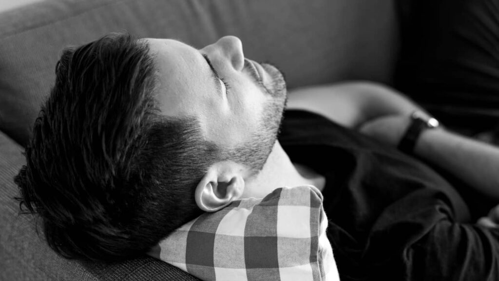 homme dort