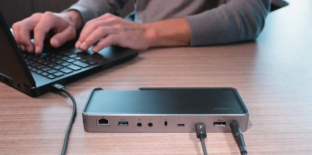 station d'accueil pour pc portable